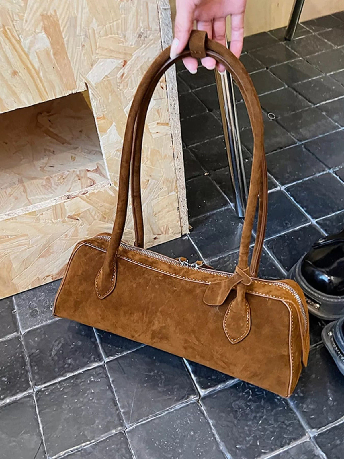 Solid Colour Shoulder Bag for Women – Minimalist Leather Look Handbag - Sundrift